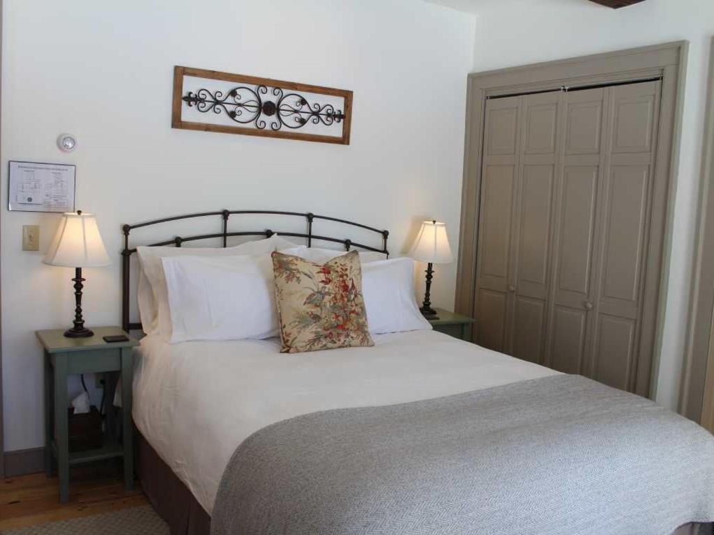 Bark Eater Inn Keene Ruang foto