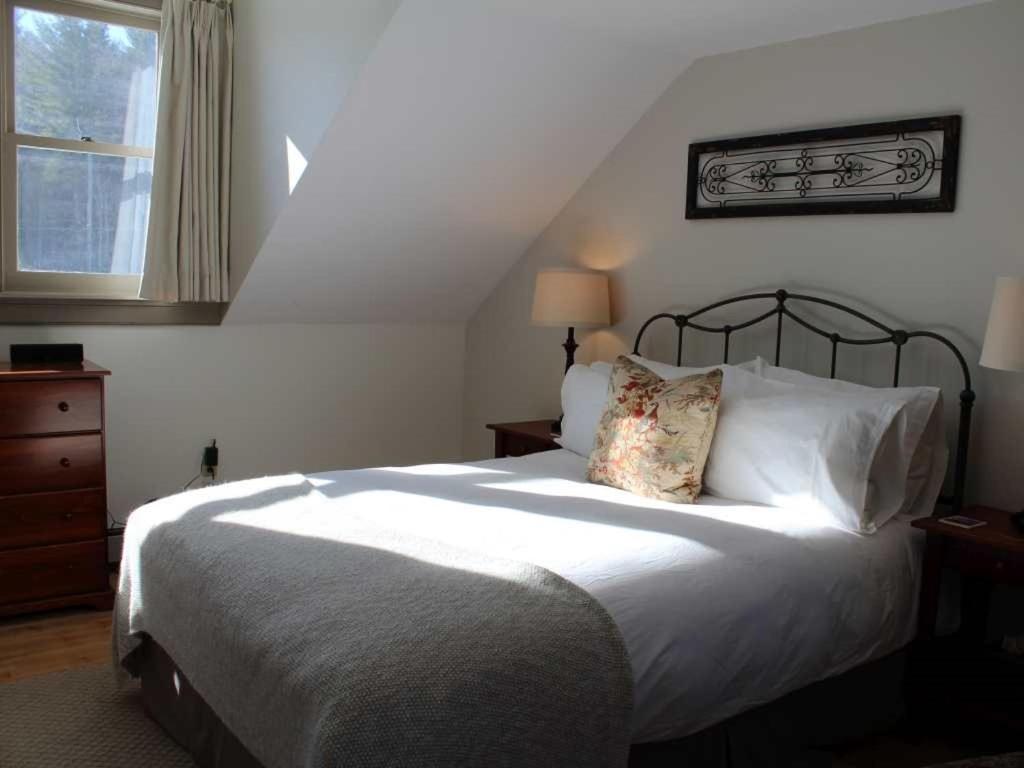 Bark Eater Inn Keene Ruang foto