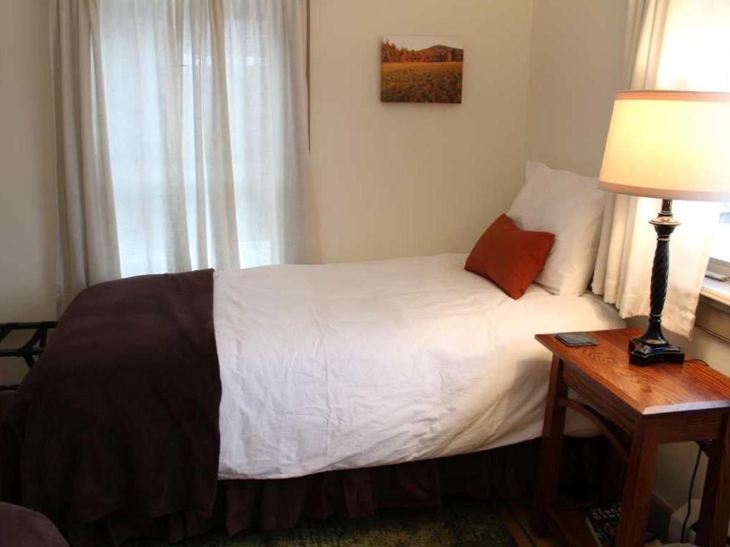 Bark Eater Inn Keene Ruang foto